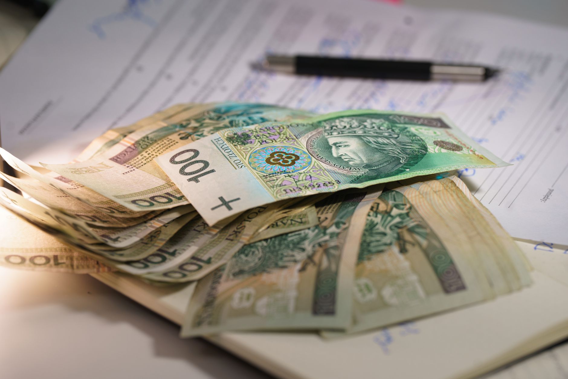 Dynamic Pricing for Travel Agencies: Boost Revenue Without Losing Customers