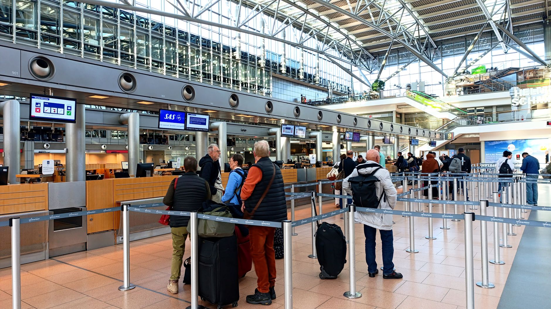 Agences de voyage : optimiser vos marges avec la vente de services additionnels